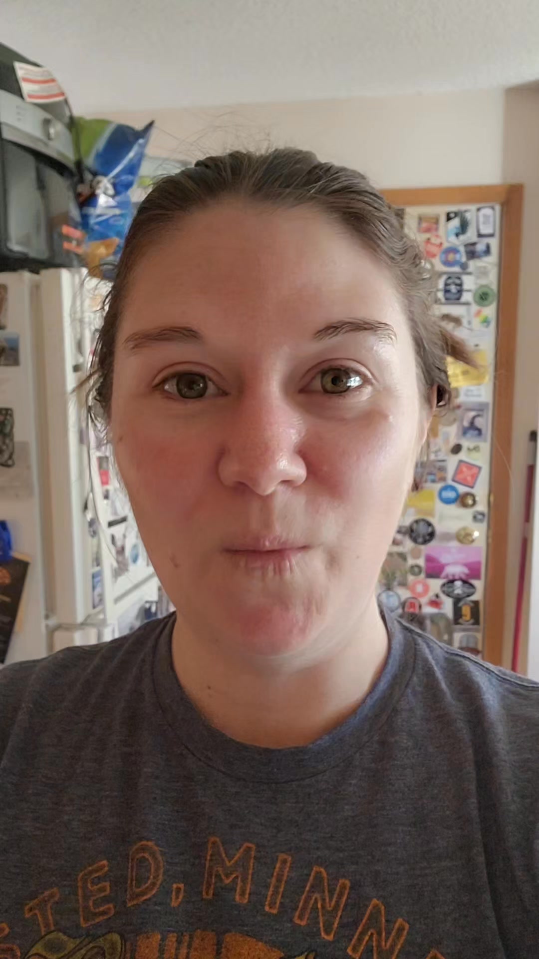 Most people are still hacking their pizza apart with a knife… and wondering why it’s a mess.

Here’s the truth: it’s not your cooking—it’s your tools.
Clean cuts. No dragging toppings. No burnt fingers trying to “hold it steady.”

This is what happens when your kitchen actually works with you instead of against you.

Because cooking at home shouldn’t feel chaotic or complicated—it should feel simple, quick, and honestly… kind of satisfying.

And that’s exactly what I teach 👇
If you’re tired of overthinking meals or defaulting to takeout, grab my 5-Minute Meals Swipe List—it’s packed with quick, no-recipe ideas that make dinner feel EASY again.
Comment 5 and I’ll send it your way 💛