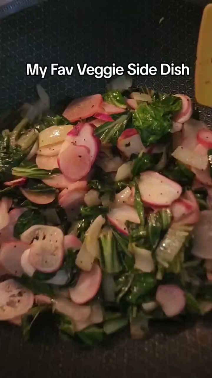 Need a 15-minute veggie side?

This 4 ingredient recipe comes together quickly and pairs with just about anything.

Healthy doesn't have to mean complicated.

Save this one for a busy weeknight.

Follow for more quick easy recipes & wine pairings